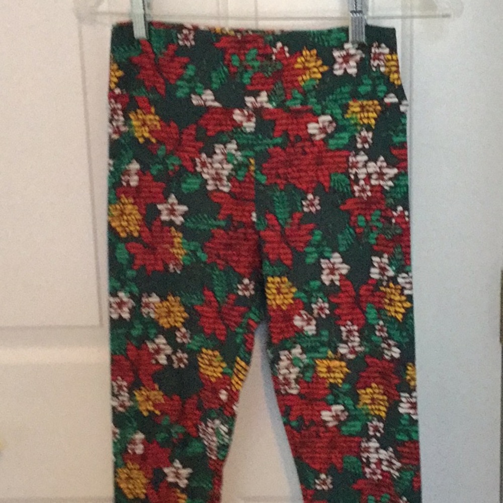 NEW- Lularoe Christmas leggings Size- OS